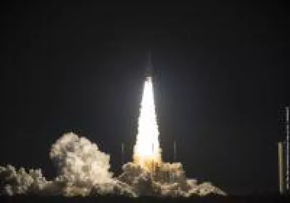 Bild: Satellit EUTELSAT 172B erfolgreich in den Weltraum gestartet