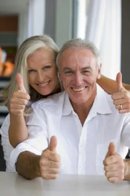 Zähne versichern für Senioren – Was Sie beachten sollten! Bild: Zähne versichern für Senioren – Was Sie beachten sollten!