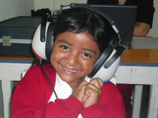 Hoerakustikerin Susanne Ziegler aus Illertissen unterstuetzt Kinderprojekt in Guatemala Bild: Hoerakustikerin Susanne Ziegler aus Illertissen unterstuetzt Kinderprojekt in Guatemala