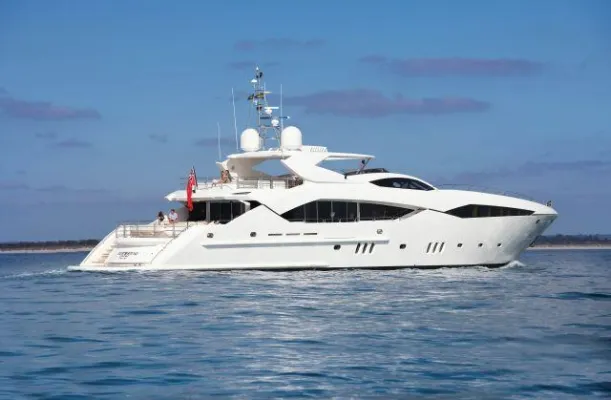 Bild: Sunseeker triumphiert beim “Showboats Design Award 2010”