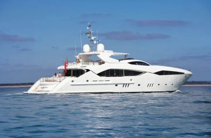 Bild: Sunseeker triumphiert beim “Showboats Design Award 2010”