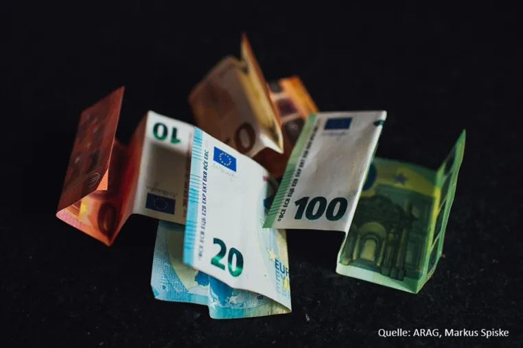 Bild: ARAG Experten mit Fragen und Antworten aus der Welt der Nebenkosten