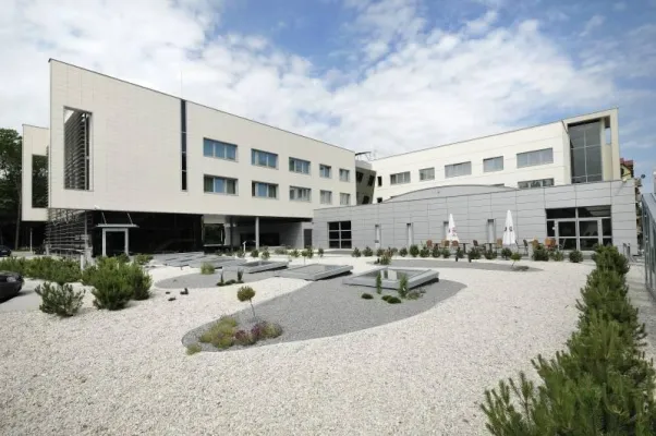 Bild: Dana Hotel & SPA**** in Polen - Wellnessurlaub in der Stadt der Weinbautradition