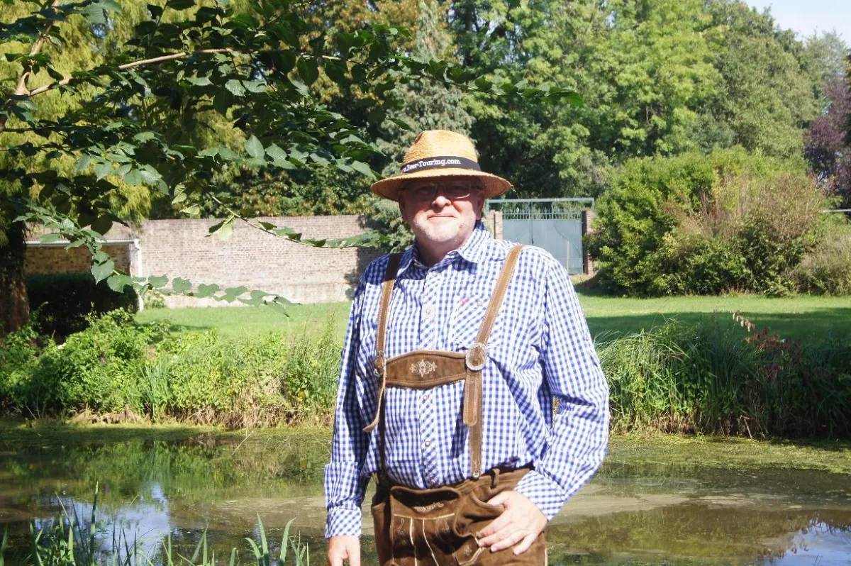 Ulrich Becker - schon in Tracht für das Oktoberfest am 28.09.2019