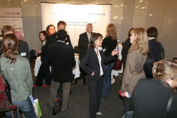 Bild: Trotz oder wegen Krise – Gut besuchte T5 JobMesse am 16.06.2009 in Düsseldorf
