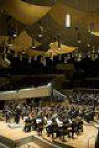 Bild: Die Berliner Philharmoniker live im CinemaxX: Fulminantes Finale der Saison mit „Sommernachtsträume“