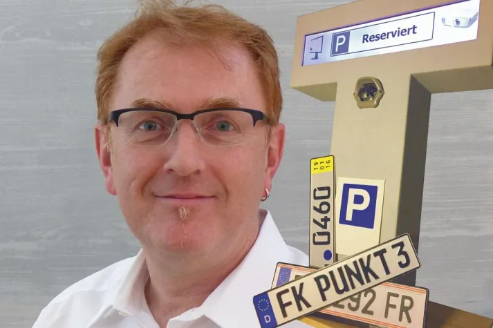 Bild: Medientechnikunternehmen erfindet Parkplatz-Infosystem
