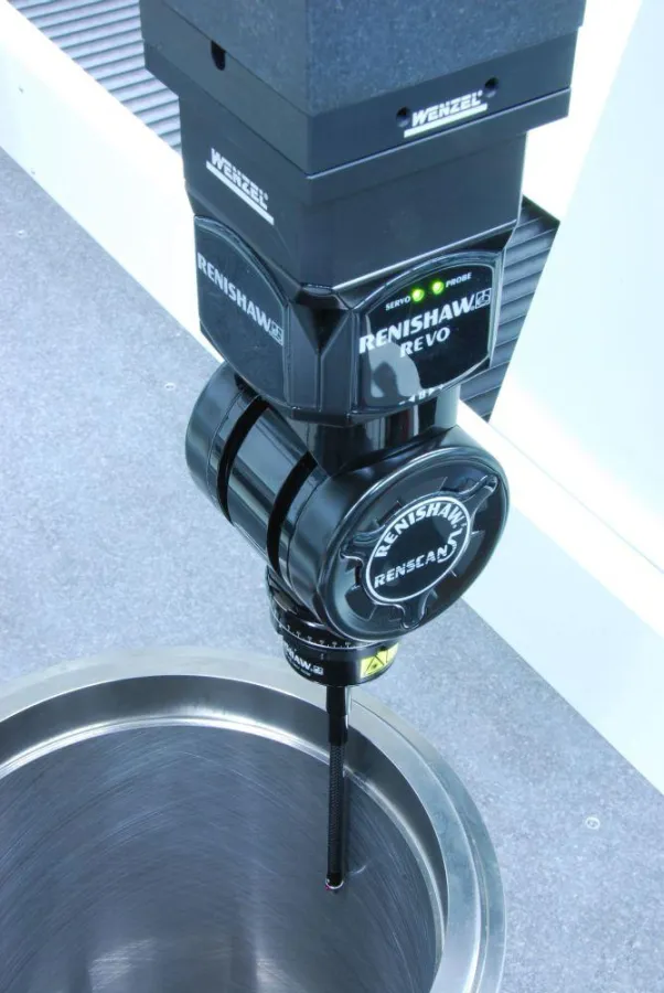 Rauheitsmessung eines Zylinders mit der Messsoftware Metrosoft QUARTIS R12 und dem Messtaster REVO