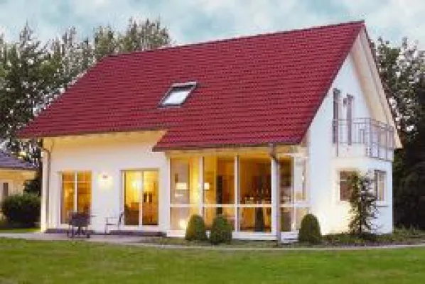 Bild: Hoher Wohnkomfort bei niedrigen Heizkosten - KfW-Energiesparhäuser sind wirtschaftlich und umweltbewusst