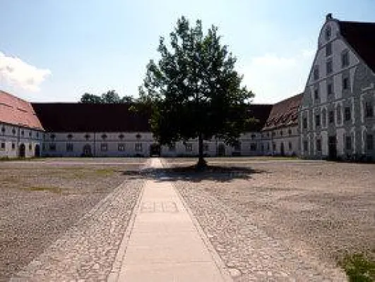 Bild: Open Air Saison 2013 im Kloster Benediktbeuern