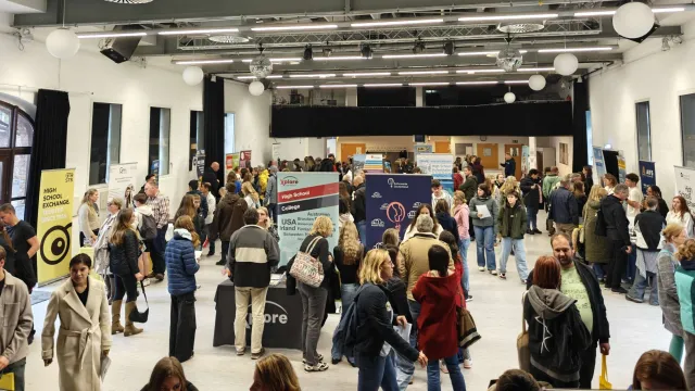 Bild: Aufbruchsstimmung im April: Dein Weg ins Auslandsaufenthalts beginnt bei der JuBi