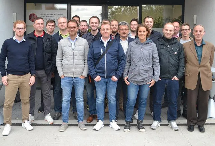 Stadionsicherheit: Vertreter v. Fußball-Bundesligaclubs zur Weiterbildung bei Mannheimer Management-Hochschule Bild: Stadionsicherheit: Vertreter v. Fußball-Bundesligaclubs zur Weiterbildung bei Mannheimer Management-Hochschule