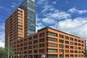 Bild: Düsseldorf: “ambass GmbH“ mietet über AENGEVELT Bürofläche im “Portobello“