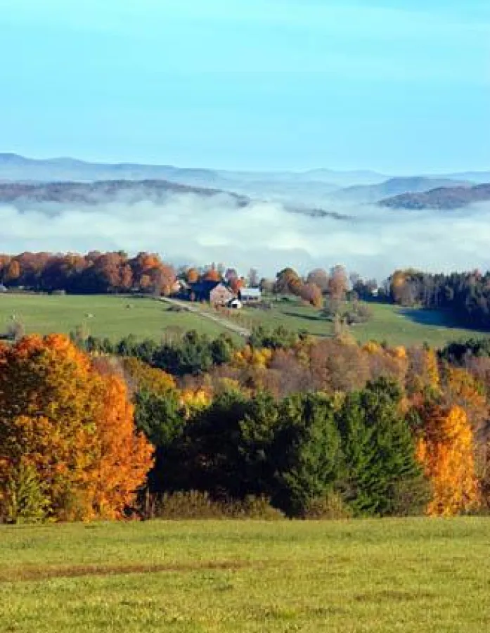 Indian Summer in Vermont (c) Vermont Department of Tourism and Marketing