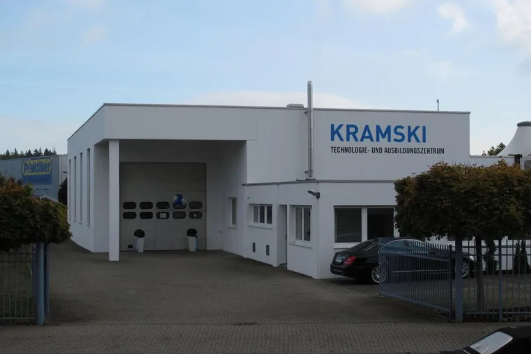 Kramski eröffnet neues Technologie- und Ausbildungszentrum Bild: Kramski eröffnet neues Technologie- und Ausbildungszentrum