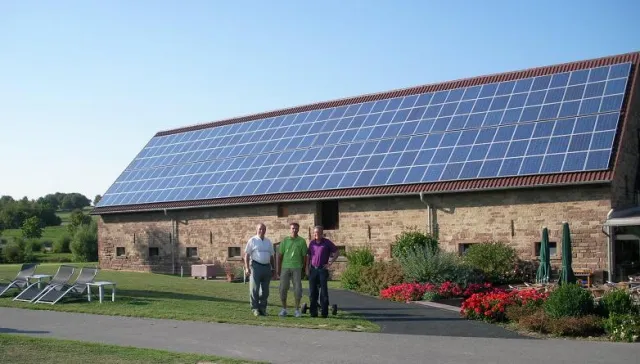 Bild: PV-Distributor Rusol: Expertise von Kleinanlagen bis zum Großprojekt mit 597 kWp