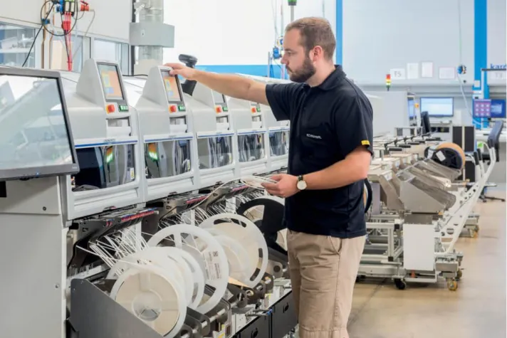 Bild: Schmersal produziert Bluetooth-Module für aconno