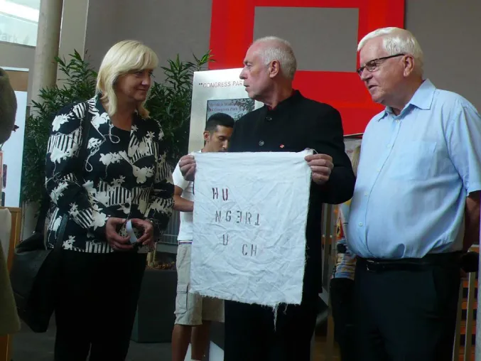 Ministerin Eva Kühne-Hörmann besucht „Kunststadt” Hanau Bild: Ministerin Eva Kühne-Hörmann besucht „Kunststadt” Hanau