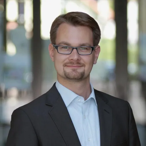 Bild: André Göbel überzeugt Stadt Leipzig mit Doktorarbeit zu Wirtschaftsförderung