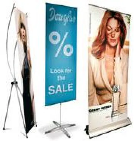 Bild: Easydisplay Bannerdisplays als Point-of-Sale-Marketing-Instrumente