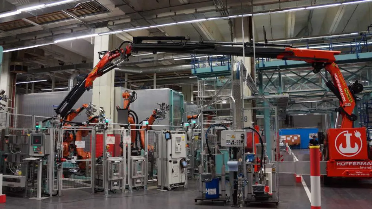 Der Elektrokran nutzt seine Stärken in Industrieunternehmen. Foto: Hüffermann Krandienst