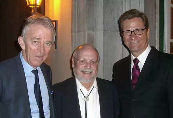 Bild: Karlsruher Stadtrat Tom Høyem Gast bei Westerwelles Berliner Abend