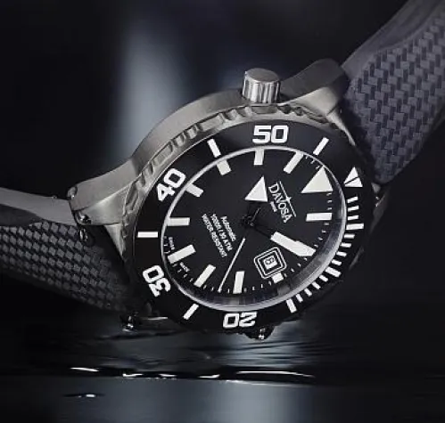 DAVOSA Argonautic Gun - Schweizer Profi-Taucher mit dunkler High-Tech-Beschichtung Bild: DAVOSA Argonautic Gun - Schweizer Profi-Taucher mit dunkler High-Tech-Beschichtung