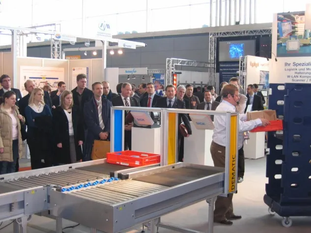 Bild: AIM mit AutoID-Live-Szenarium „Tracking & Tracing Theatre“ auf der LogiMAT 2010 in Halle 3 Stand 501