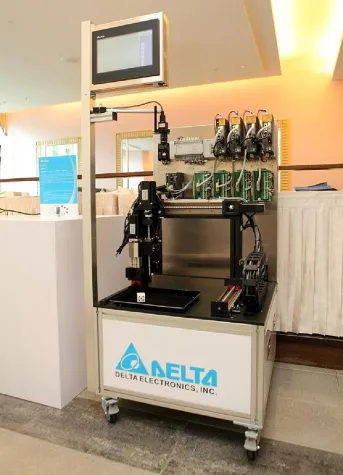 Bild: Hannover Messe 2011: Delta Electronics präsentiert Energie sparende Produkte der industriellen Automation