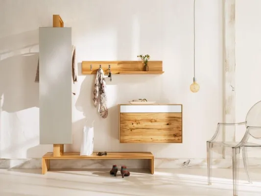Bild: Neues Garderobenprogramm Puro von Anrei Reisinger – moderne Dielenmöbel in Massivholz auf bezahlbarem Niveau