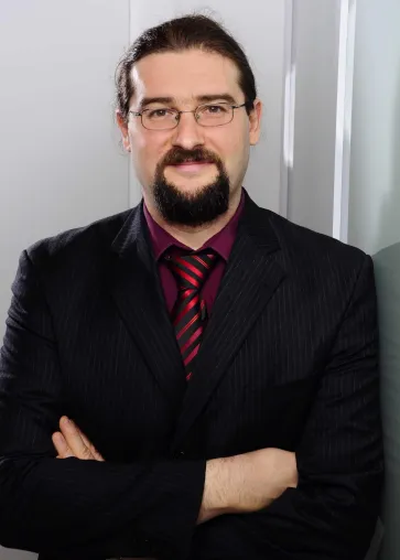 Bild: Dr.-Ing. Florian Kirchmann neuer Geschäftsführer Technik bei KUNZMANN