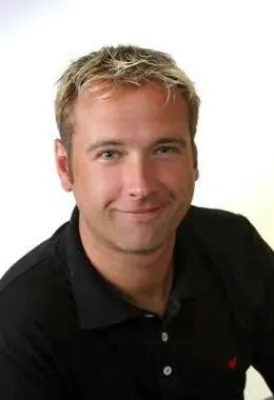 Kostenlose Solarenergie kombiniert mit kostensparenden Heizanlagen Bild: Kostenlose Solarenergie kombiniert mit kostensparenden Heizanlagen