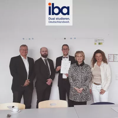 Bild: Der Weg auf den Olymp wissenschaftlichen Arbeitens oder der steinige Weg zur Professur in der Physiotherapie