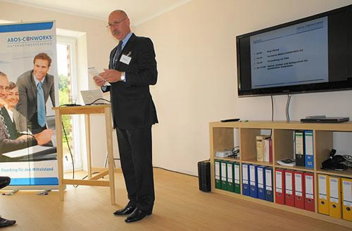 Eröffnung durch ABOS-CONWORKS- Vorstandssprecher Hans Reuter
