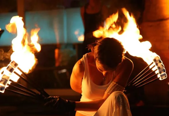 RÖDER & PARTNER HOME SHOW 2007 – Eine außergewöhnliche Inszenierung der Eventgestaltung Bild: RÖDER & PARTNER HOME SHOW 2007 – Eine außergewöhnliche Inszenierung der Eventgestaltung