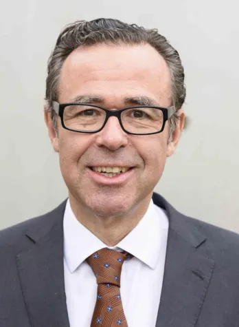 Bild: Daniel Fink zum CEO der M.A.X. Automation AG bestellt