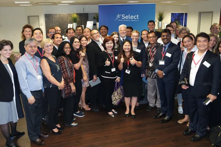 Südostasiatische Delegation besucht Select GmbH Bild: Südostasiatische Delegation besucht Select GmbH