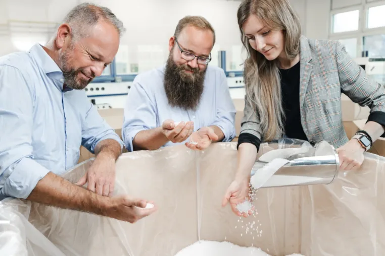Bild: Polytives startet Vertriebskooperation mit Simcoe Plastics Ltd. aus Kanada