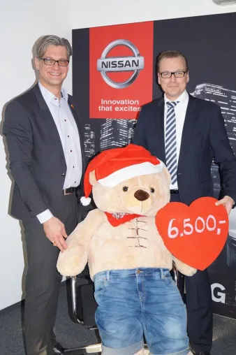 Vorfahrt für Kinderherzen - NISSAN spendet 6.500 Euro für herzkranke Kinder Bild: Vorfahrt für Kinderherzen - NISSAN spendet 6.500 Euro für herzkranke Kinder