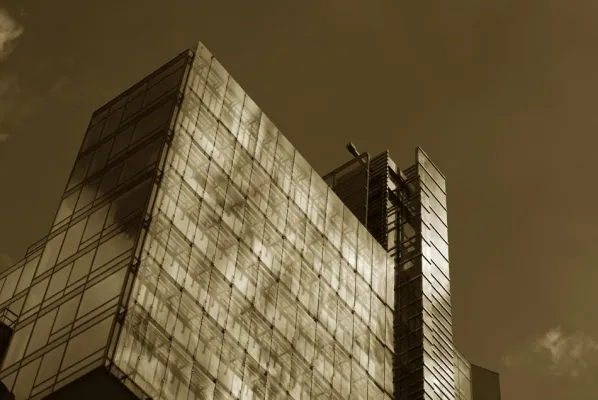 Bild: Fotoworkshop Architekturfotografie „Kontraste aus Stein und Glas“am 25.04.2010