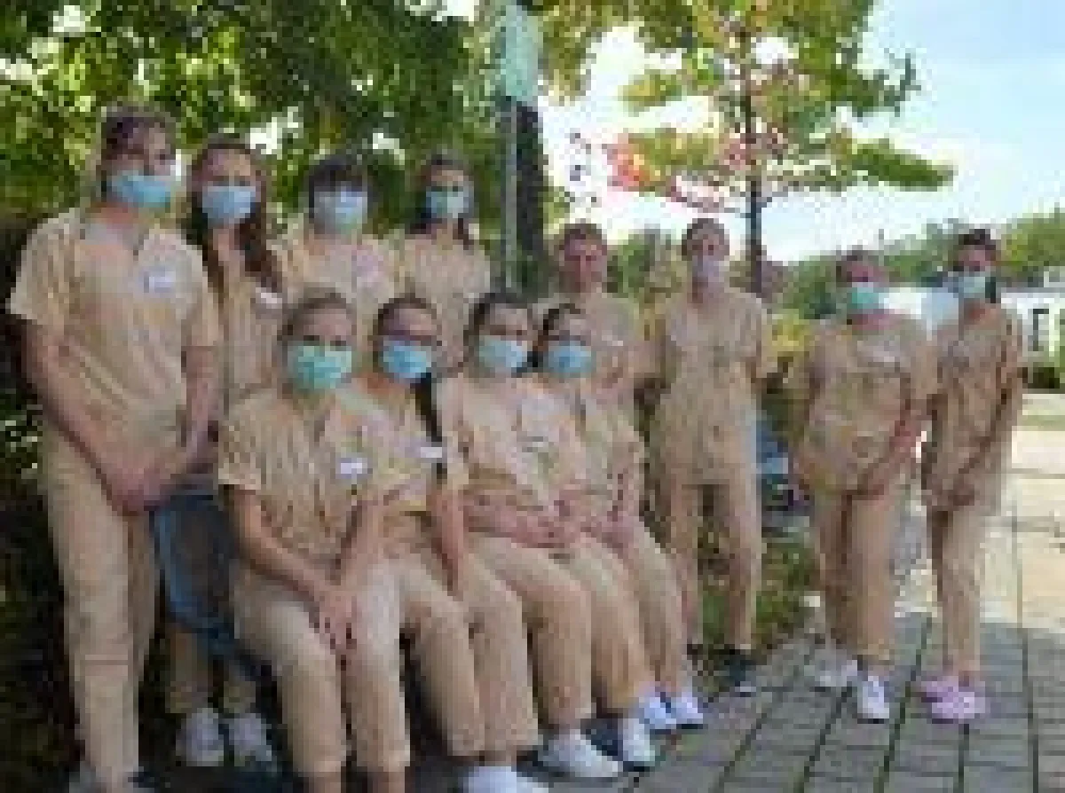 Voller Erwartungen begannen zwölf Pflegeauszubildende ihren Praxiseinsatz im Gesundheitszentrum Bitterfeld/Wolfen.