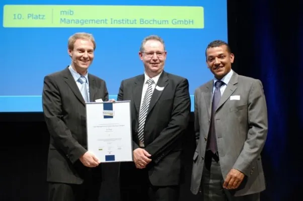 Bild: mib unter den Top Ten - Management Institut Bochum bei Deutschlands Kundencham-pions 2009 ausgezeichnet