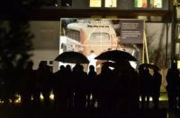 Bild: Ein Licht für jedes Menschenleben - Gedenkgottesdienst für die Liebenauer Euthanasie-Opfer