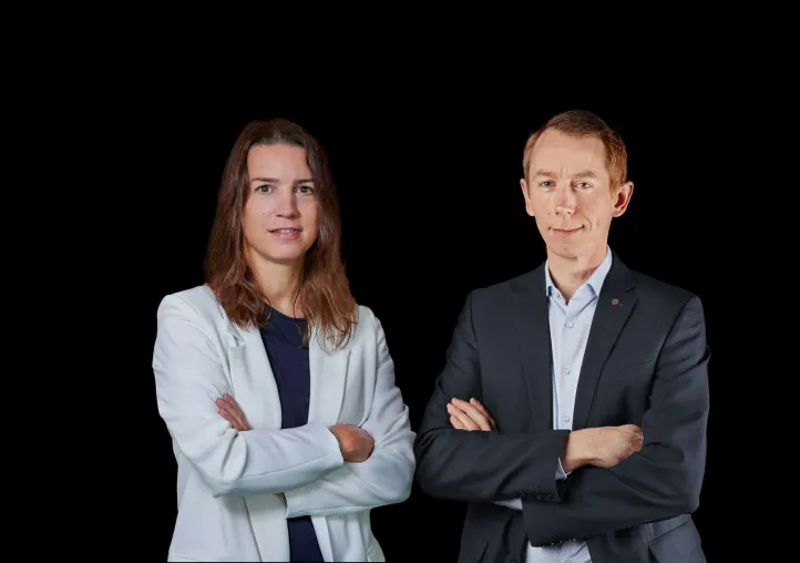 Bild: Lampenwelt CEO Thomas Rebmann wechselt in Beirat – LUQOM CEO Vanessa Stützle zusätzlich neue Lampenwelt-CEO