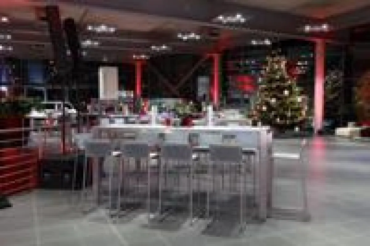 Eventatmosphäre im Porsche Zentrum Solingen für 300 geladene Gäste
