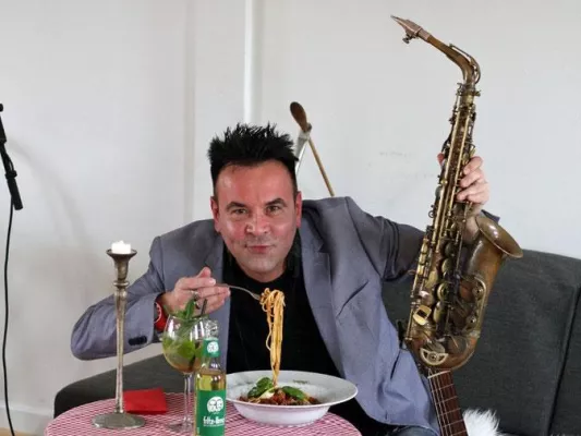 Tobis Wohnzimmershow am 03.09.2016 mit neuem Programm! Bild: Tobis Wohnzimmershow am 03.09.2016 mit neuem Programm!