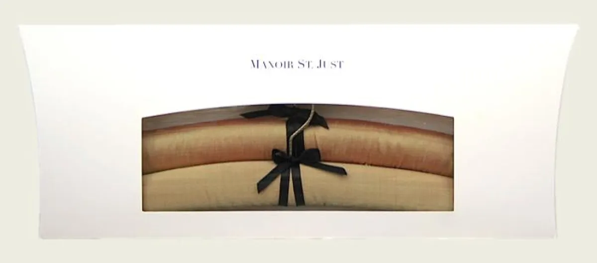 Luxury silk hangers by Manoir St. Just®