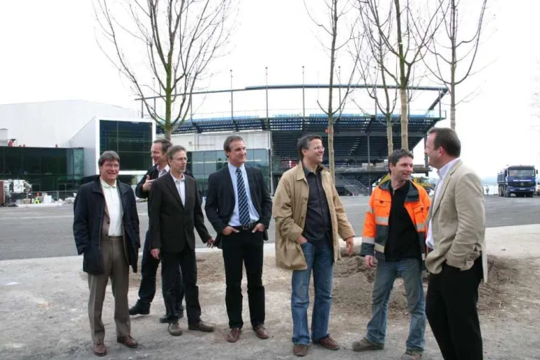 Bild: Festspielhaus-Vorplatz: Pflanzung von 373 Bäumen hat begonnen