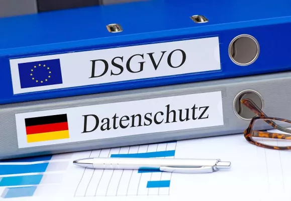 Bild: DSGVO: JuraForum launcht kostenlosen Online-Generator für rechtssichere Datenschutz-Erklärung