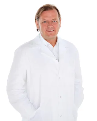 Bild: Wenn Sport allein nicht zu einem straffen Körper führt: Kombinations-Operation zur Problemzonen-Straffung